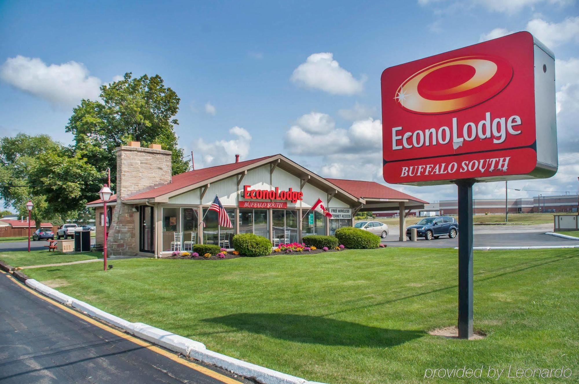Econo Lodge Buffalo South Blasdell Экстерьер фото