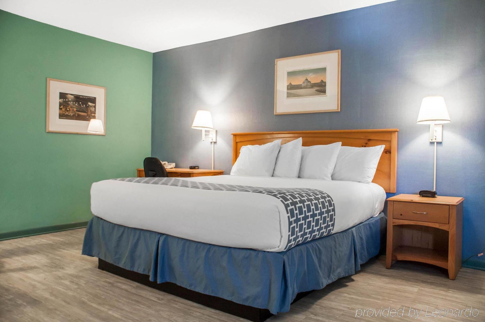 Econo Lodge Buffalo South Blasdell Экстерьер фото