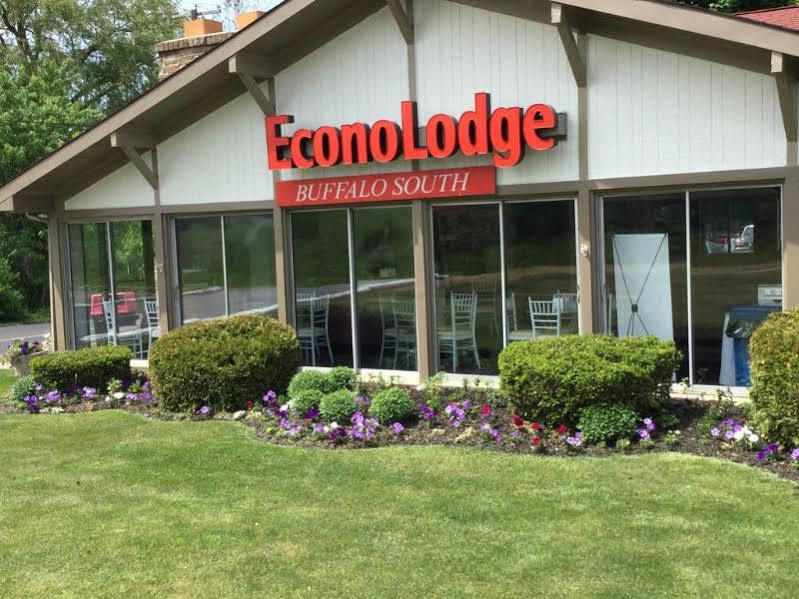 Econo Lodge Buffalo South Blasdell Экстерьер фото